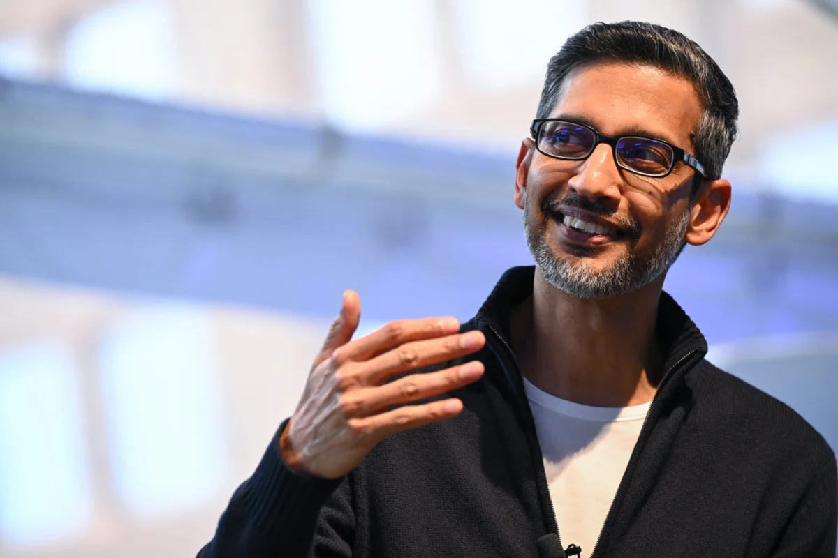 Alphabet Reclaims Market Dominance as Strategic AI Investments and Anthropic Cloud Deal Drive Valuation Past Nvidia
