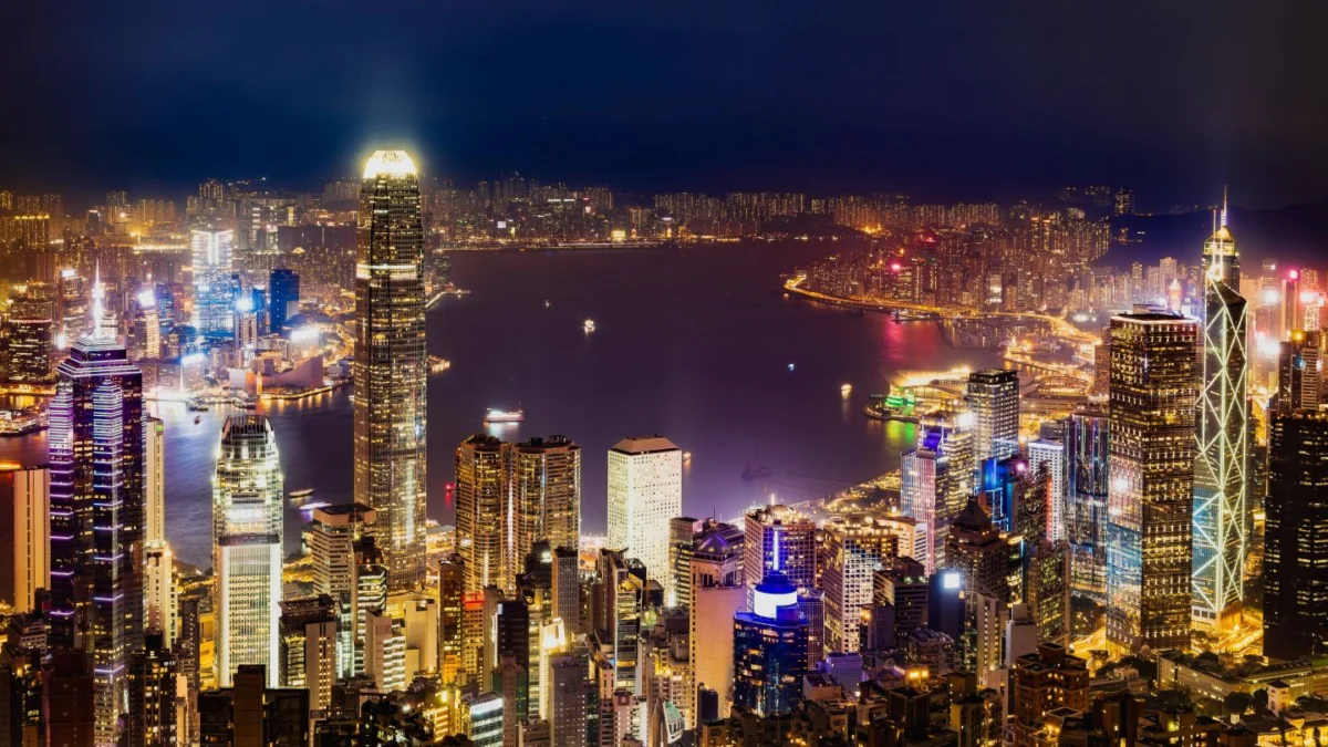 Hong Kong Surges to Become World's Premier Cross-Border Wealth Hub, Overtaking Switzerland