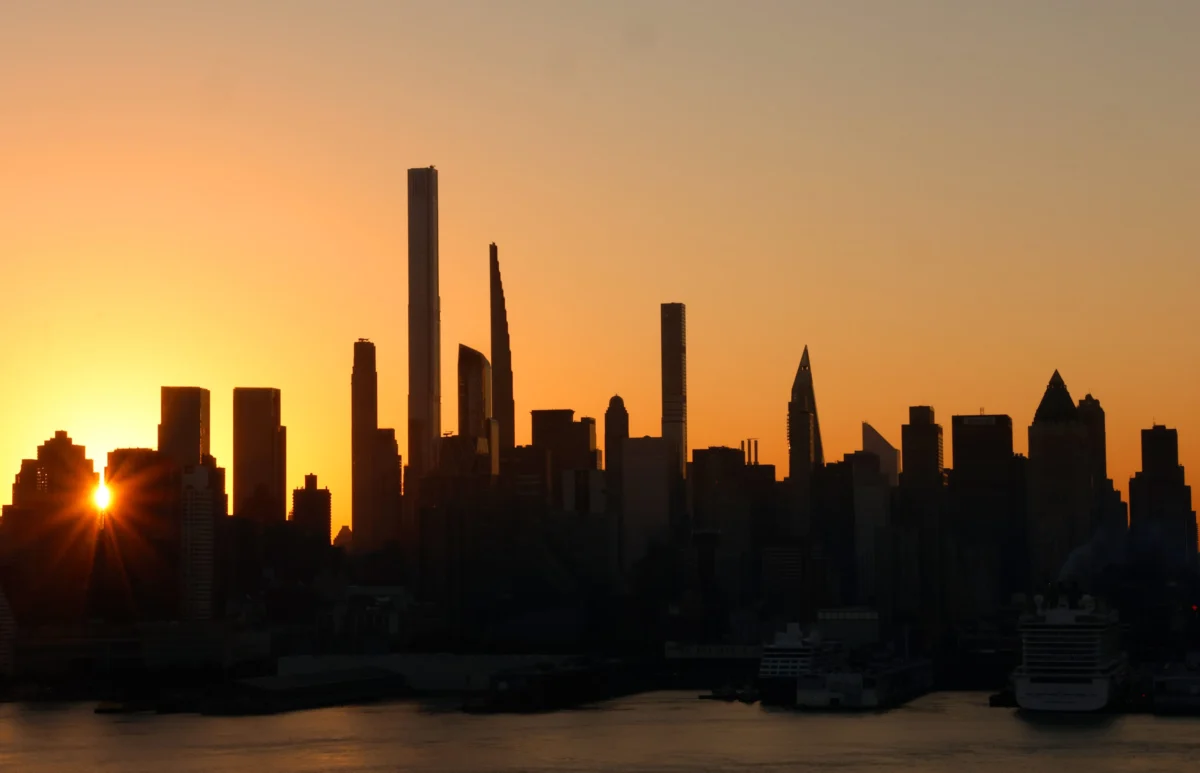 New York's Proposed Pied-à-Terre Tax Expected to Ignite Complex Legal and Valuation Battles.