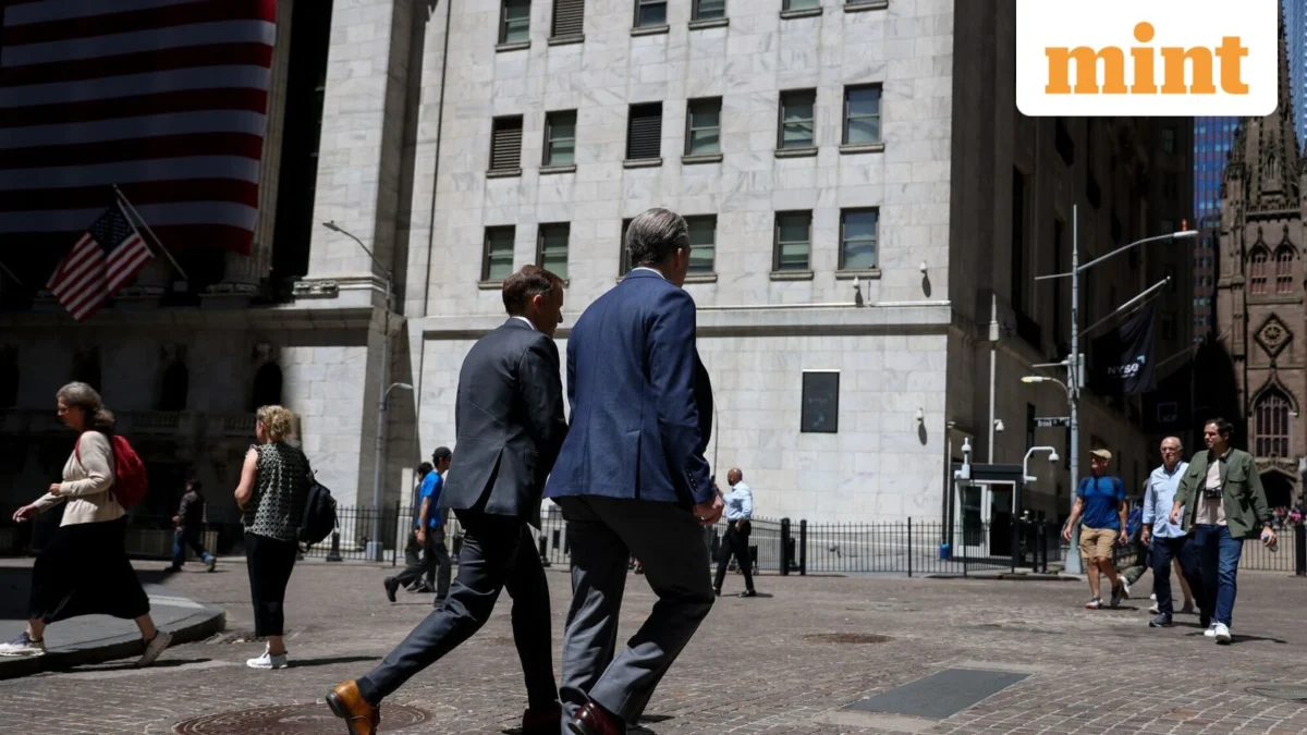 Wall Street Prepares for Pivotal Week Amid Key Employment Data Corporate Earnings and Global Technology Summits