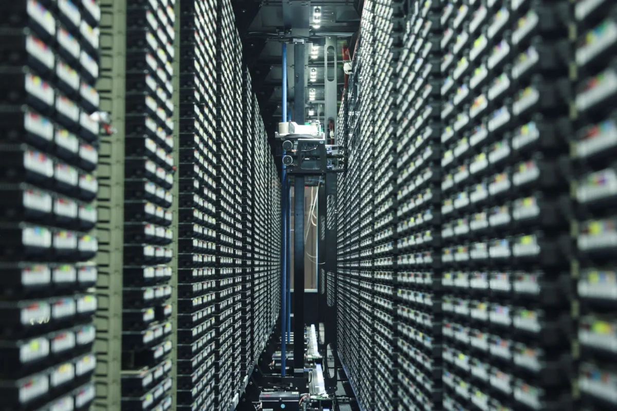 An In-Depth Examination of the Digital Underpinnings of Global Financial News: Disclosures, Ownership, and Data Integrity.
