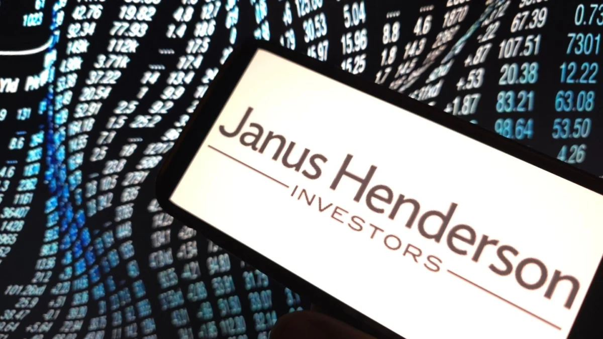 Janus Henderson Leverages Advanced AI with Anthropic's Claude to Revolutionize Investment and Client Servicing