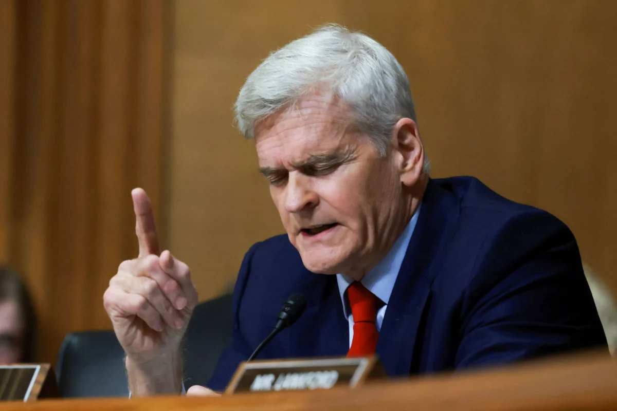 Republican Senators Raise Alarm Over Bill Pulte's Competence for Acting DNI Role Amidst Trump Endorsement Controversies
