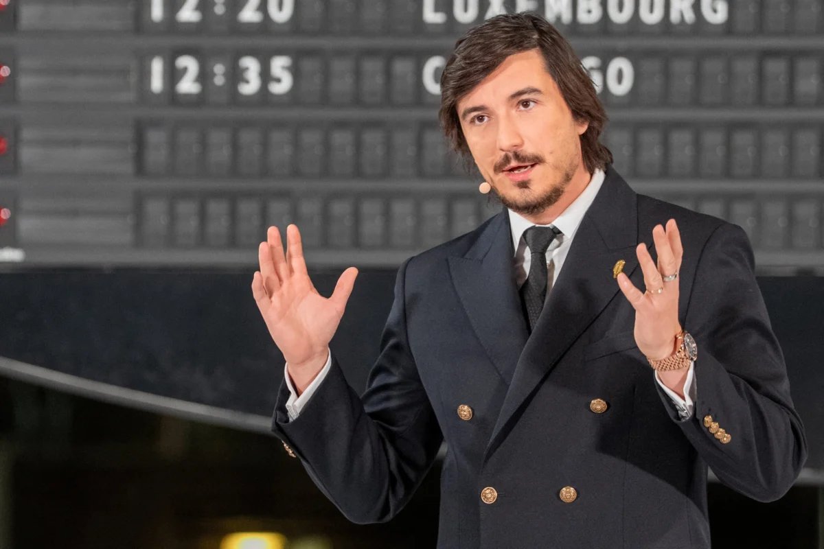 Robinhood Unveils AI Agents for Autonomous Retail Trading and Spending, Marking a Significant Shift in Fintech Landscape