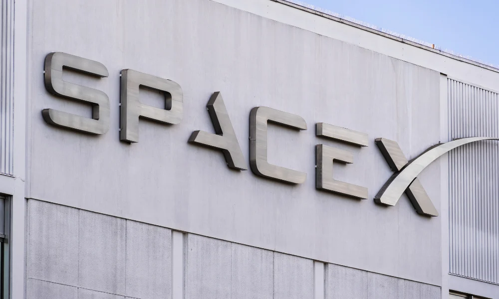 SpaceX Shares Debut on Nasdaq at $152, Marking Historic IPO and Elevating Elon Musk to Trillionaire Status