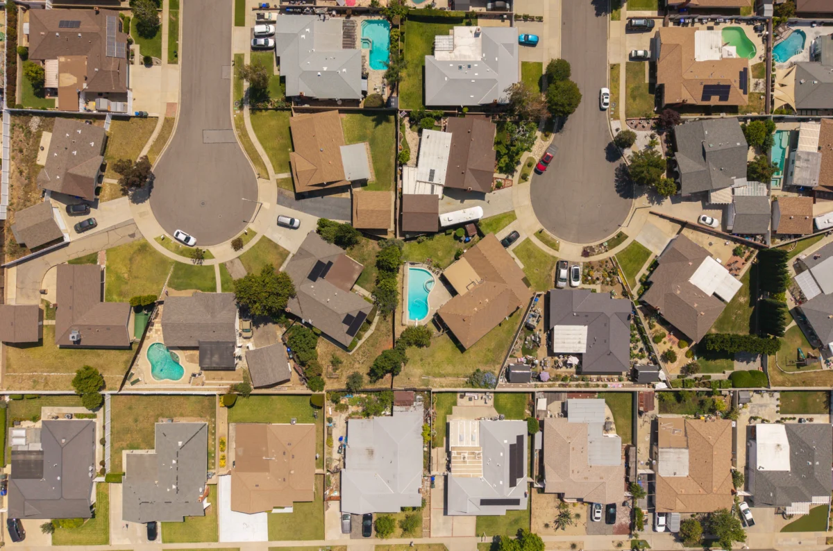 Home Sellers Pull Homes Off Market at Fastest Pace Since 2020 Amidst Shifting Market Dynamics