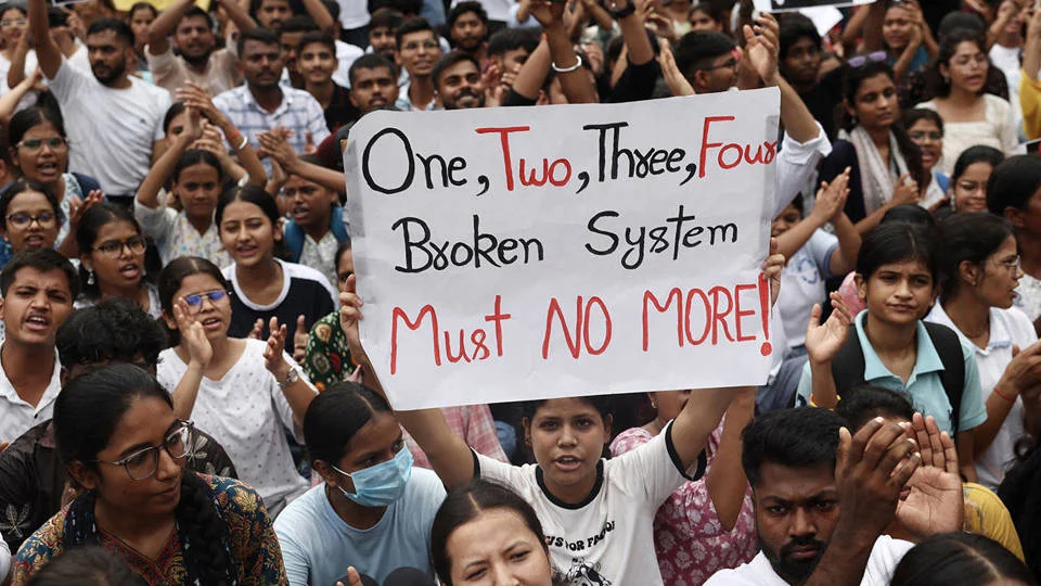 India's Education System Faces Deep-Seated Crisis as Youth Demand Reform