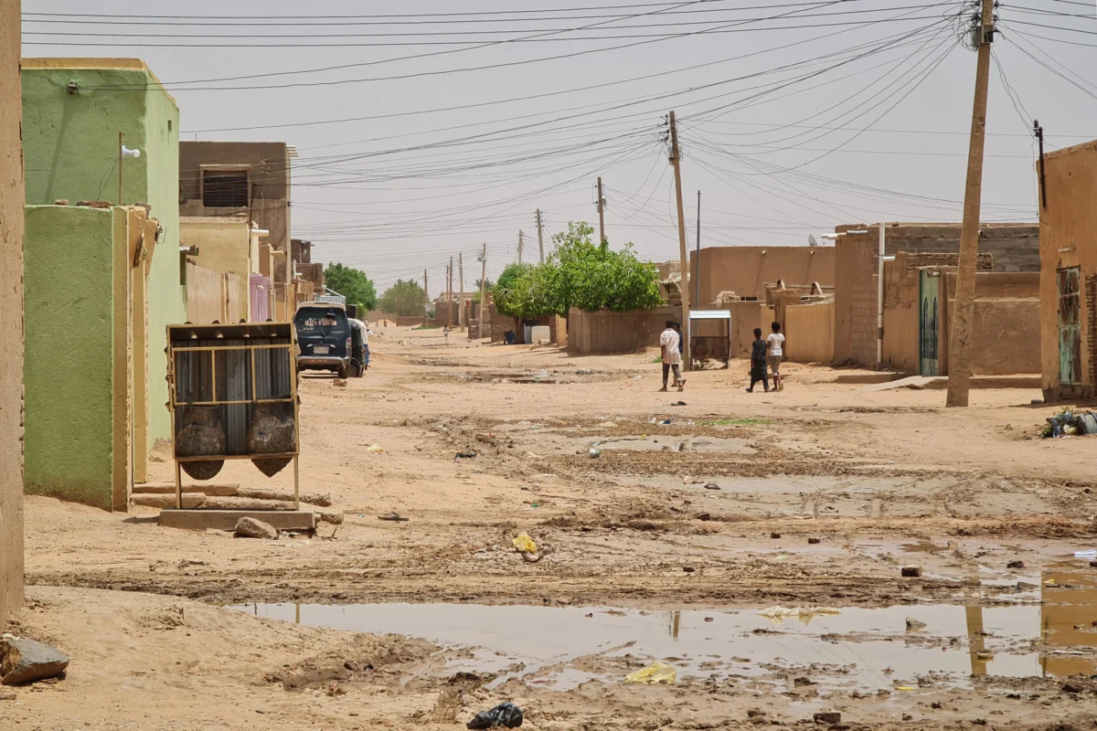 Khartoum Airstrike Leaves Seventeen Dead as Sudan Conflict Escalates Amid Humanitarian Crisis and Urban Warfare