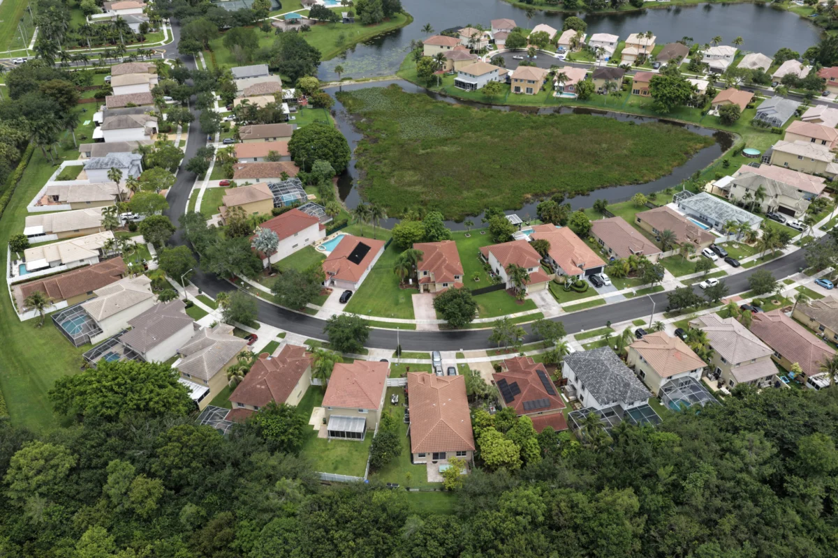 Mortgage Demand Falters Amid Elevated Rates, Geopolitical Tensions