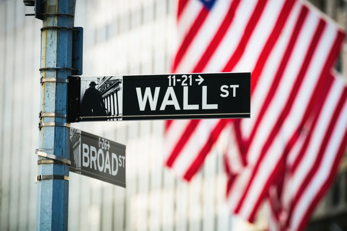 Navigating the Volatile Waters of Sub-$10 Stocks: Opportunities, Risks, and Technical Indicators for Retail Investors