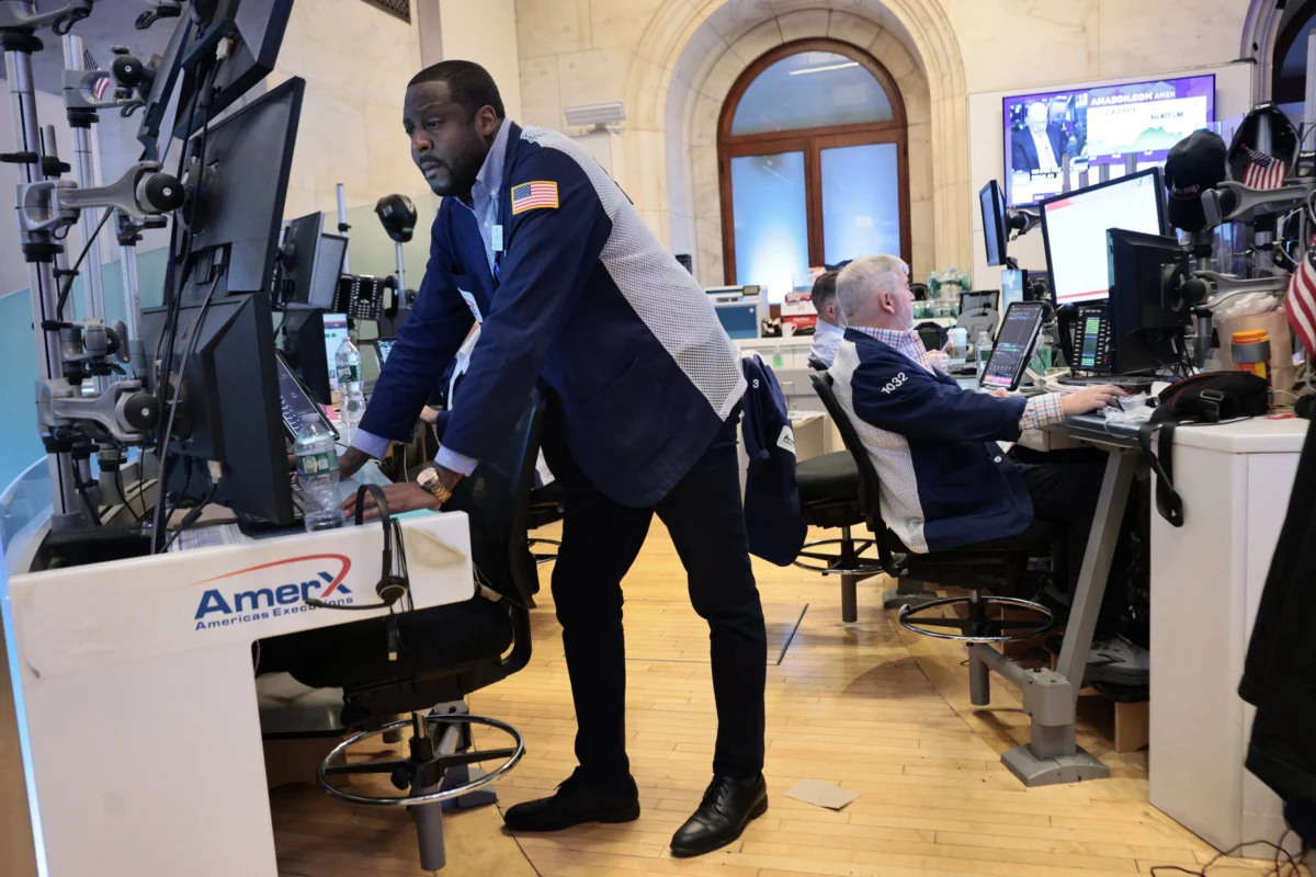 Regional banks are rallying, and the charts show one name stands out from the pack, Jay Woods says