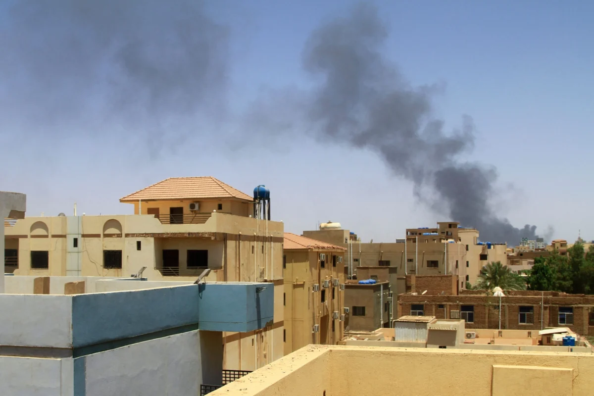 Sudan Conflict Intensifies as Fragile Eid al-Fitr Truce Fails to Halt Urban Warfare in Khartoum