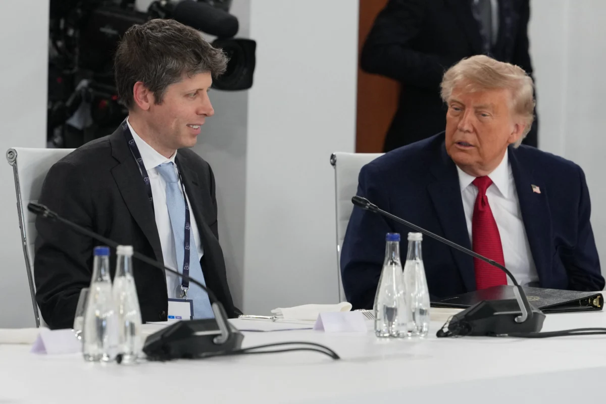 U.S. Government Equity Stakes in Strategic Tech: OpenAI Proposal Meets Market Skepticism Amid Broader Industrial Policy Shift