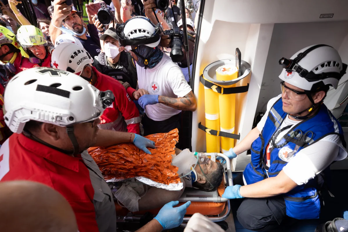 Venezuela Grapples with Dual Crises: Humanitarian Aid Becomes Paramount After Devastating Earthquakes Claim Over 2,295 Lives and Displace Thousands