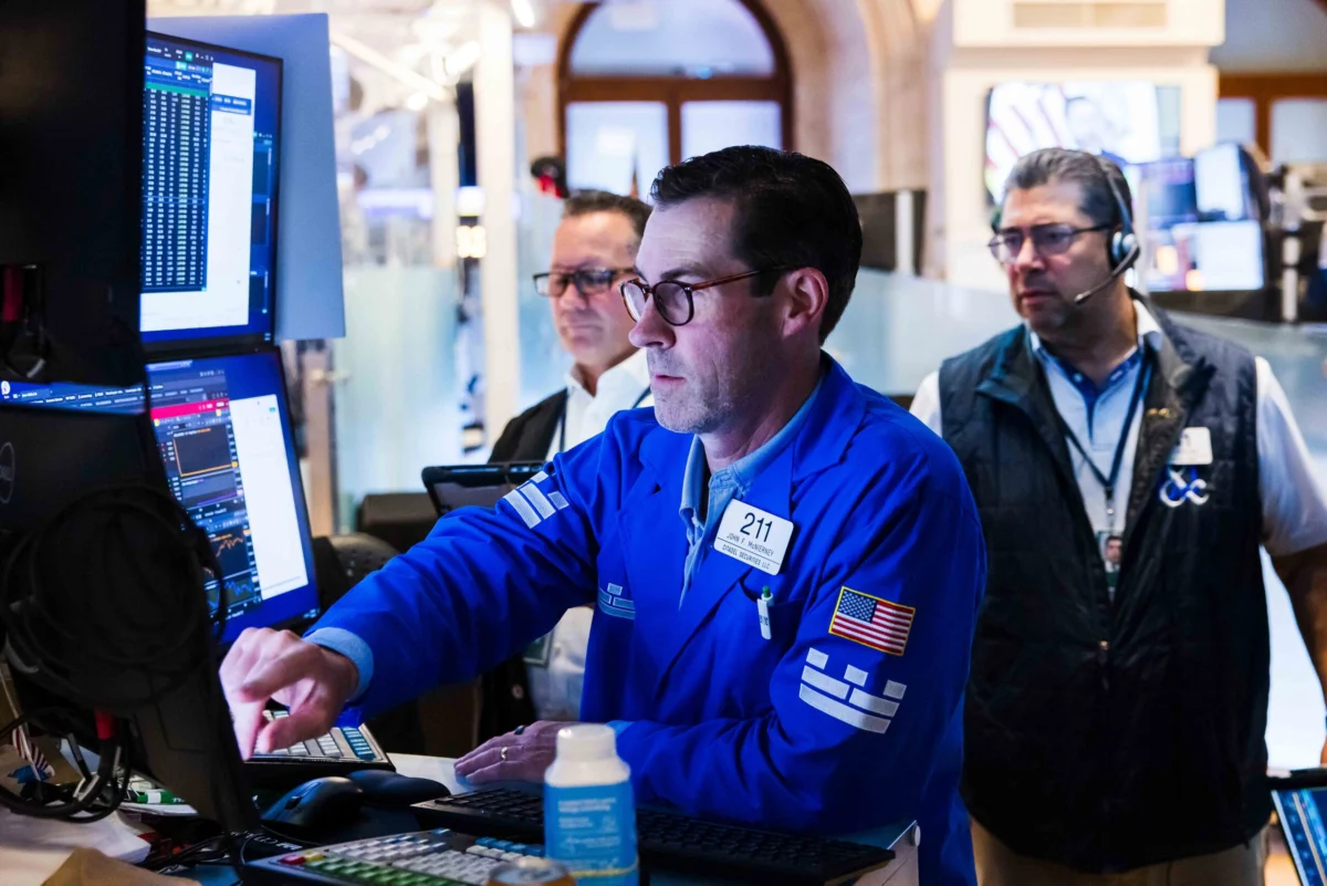 President Trump's Regulatory Hint Ignites Crypto Markets, Puts Spotlight on Decentralized Exchange Hyperliquid and Perpetual Futures