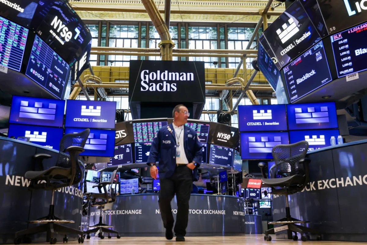 Versant Media's Strategic Pivot in 2026 Reshapes Financial News Landscape Amidst Evolving Data Demands