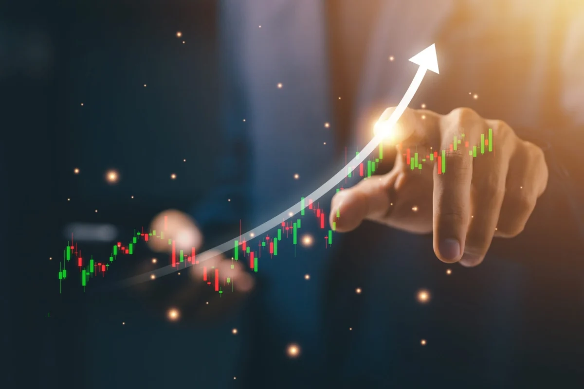 Analyzing Meta Platforms' Growth Trajectory: Can a $10,000 Investment Double by 2031 Amidst Market Optimism and Strategic Evolution?