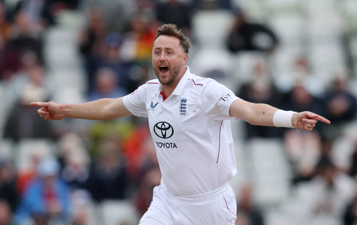 England Dominates Pakistan at Edgbaston, Closing in on Whitewash as Robinson Shines Again