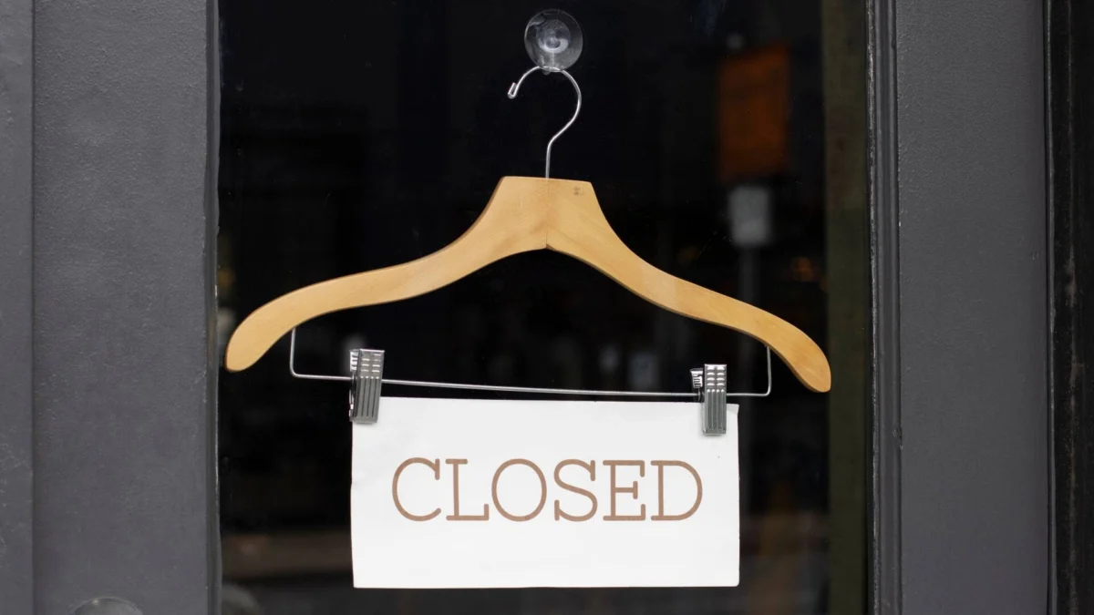 Specialty Retailers Navigate Shifting Tides: Destination XL and Torrid Accelerate Digital Transformation Amidst Store Rationalization