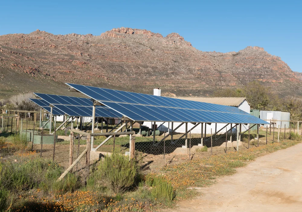 The Decentralized Solar Revolution in Syria: Navigating Energy Resilience and Economic Recovery in Post-Conflict Fragility