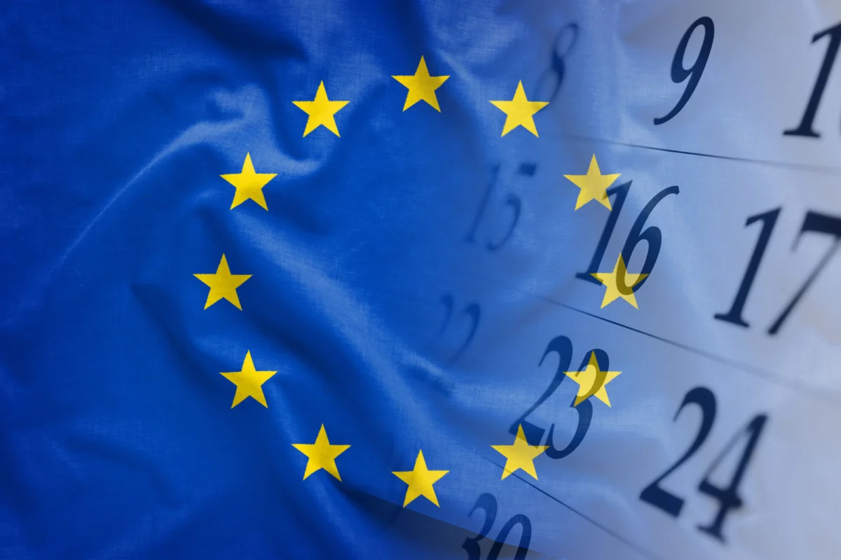 The Global Shift Toward Digital Subscription Models and the Evolution of First-Party Data Collection in Professional Media