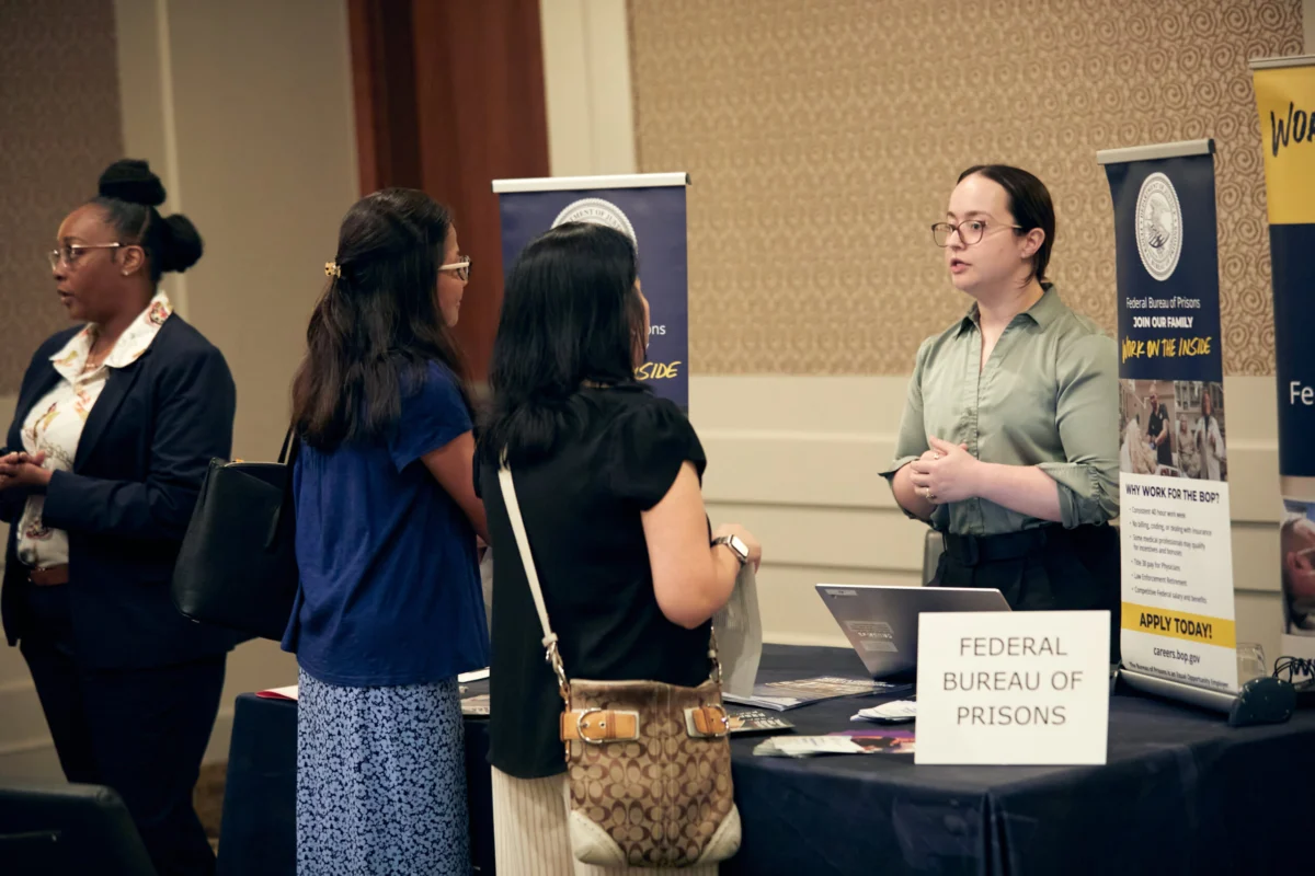 Women Drive August's Unexpected Jobs Surge, Outpacing Men by a Significant Margin